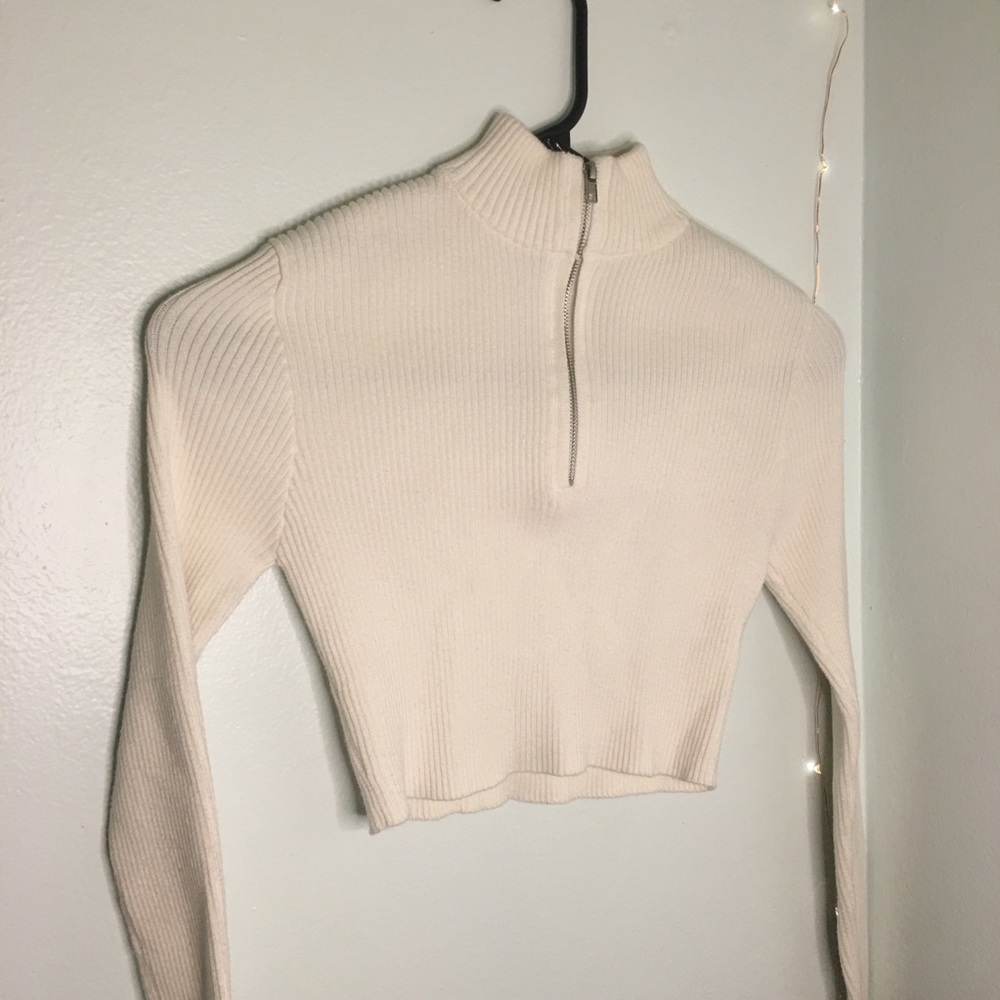 Forever 21 Cropped Zip Sweater